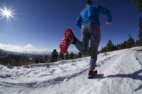 Winter Running: Shoes For Cold-Weather Miles | GearJunkie