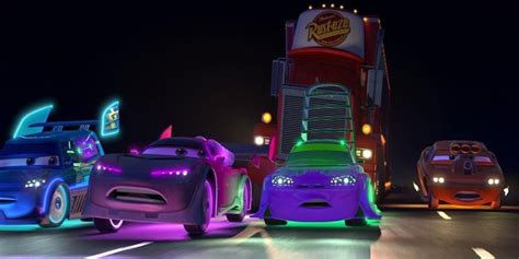 Pin by Hennamaria on Salama mcqueen in 2021 | Cars movie, Disney pixar ...