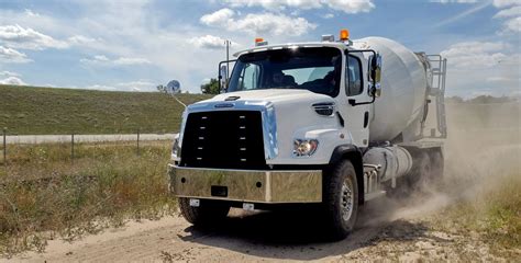 Freightliner Upgrades M2 and SD Series With 'Plus' - Equipment - Trucking Info