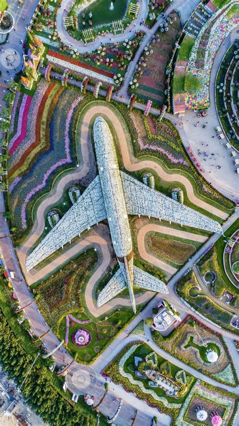 Incredible drone photos of Dubai show the city from a new perspective