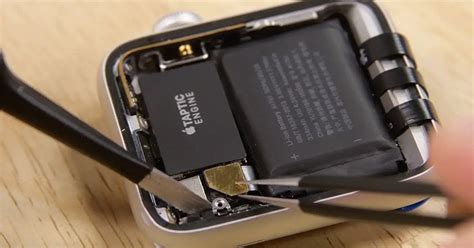 Benefits of Apple Watch Battery Replacement and How to Know When You Need It | by Istorestm | Medium