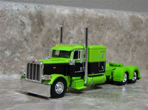 Contemporary Manufacture PRE ORDER DCP 1/64 Kenworth W900 86” Sleeper ...