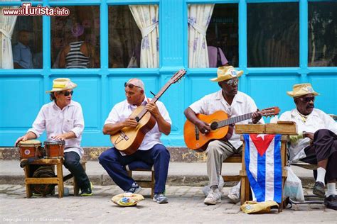 Musicisti di strada a L'Avana, uno dei simboli ... | Foto Cuba