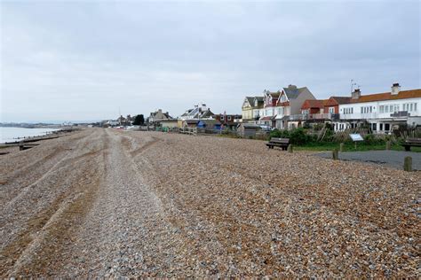 People warned to avoid Pevensey Bay beach and prepare for floods ...