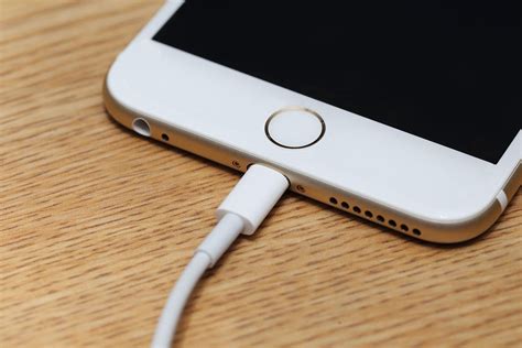 7 Ways To Prevent Your iPhone Charger Cable From Breaking Again And ...