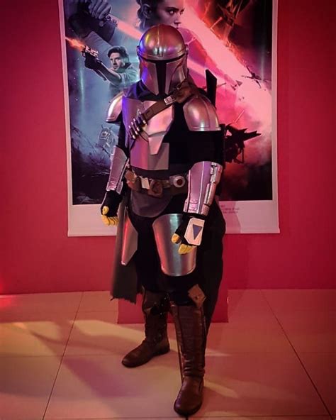 Fakhri Nooradin on Instagram: “Rocking the Rise of Skywalker as the ...