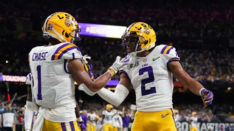 LSU Football Junior Receiver Justin Jefferson Declares for 2020 NFL Draft After Record-Breaking ...