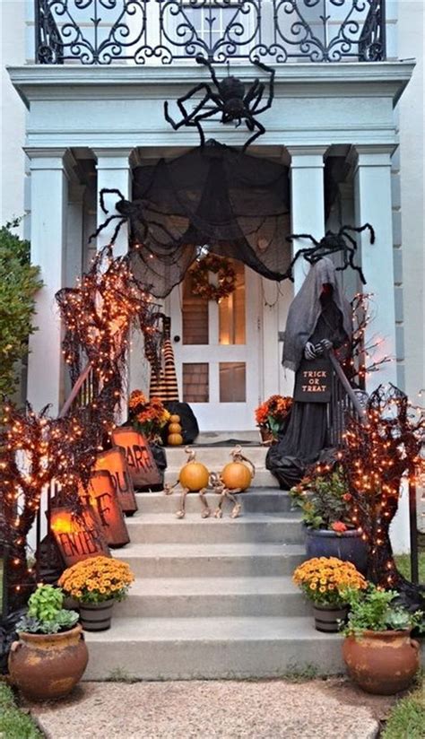 30 Smart DIY Halloween Decorations ideas for Front Yard - homelizm.com | Halloween porch ...