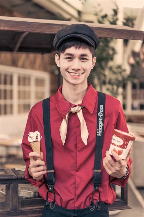 Haagen-Dazs Uniform Concept :: Behance