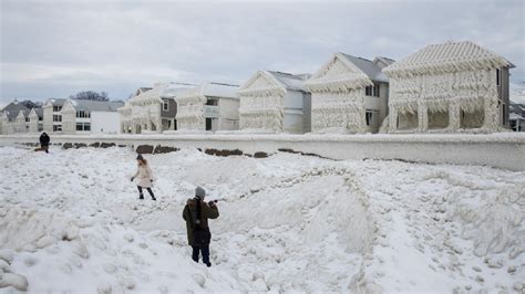 Winter Wonderland| Homes and piers covered in ice after winter storm in Canada; See pics