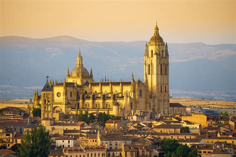 Segovia Cathedral - Nomads Travel Guide