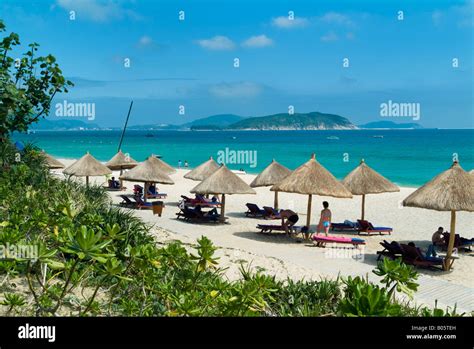 Sanya yalong bay hi-res stock photography and images - Alamy