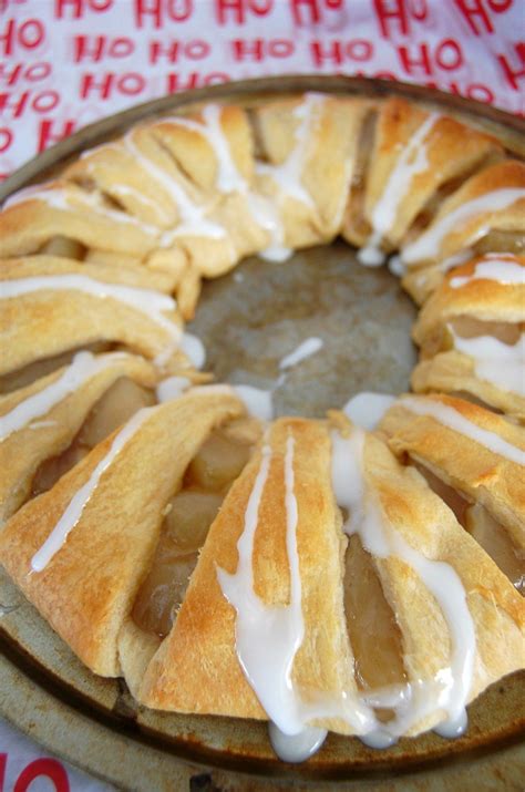 Apple Crescent Ring - Who Needs A Cape? | Crescent roll recipes dessert, Crescent roll dessert ...