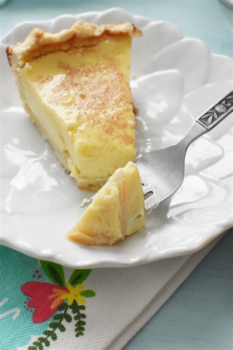 Classic Egg Custard Pie Recipe with an Easy Lard Crust - Sizzling Eats