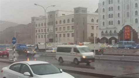 Raining in Ruwi - Muscat- Oman at 4:12 pm - 15 dec 2012 - YouTube