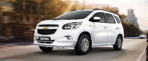 Chevrolet Spin Interior & Exterior Images - Spin Pictures