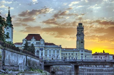 Oradea Pictures | Photo Gallery of Oradea - High-Quality Collection