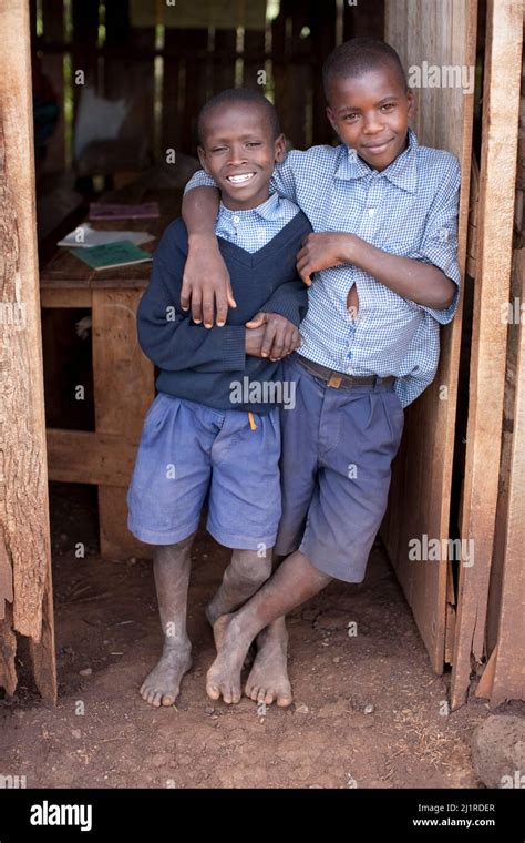 Kenya children barefoot hi-res stock photography and images - Alamy