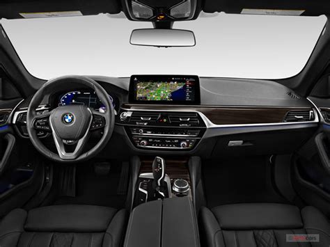 2022 BMW 5-Series Pictures: | U.S. News