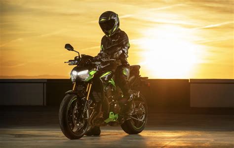 Kawasaki reveals Z900 SE with better hardware – Shifting-Gears