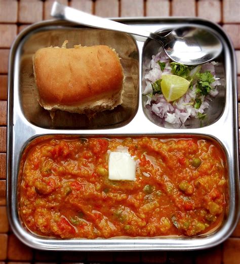 Pav Bhaji Recipe | how to make street style Pav Bhaji - Palate's Desire