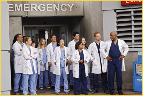 Grey's Anatomy Gossip Girl: 'Grey's Anatomy' Cast Finally Full