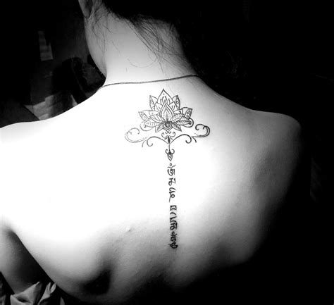 Om mani padme hum tattoo | Hình xăm, Hình xăm hoa sen, Xăm