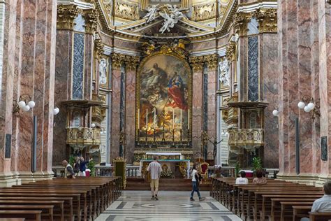 San Carlo al Corso, Rome: Ornate Pulpits and Beautiful Altarpiece