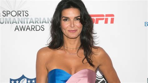 Angie Harmon Is Dating — but You Won't See Her on Tinder Anytime Soon!