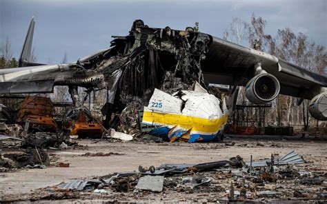 Billionaire Branson visits Antonov An-225 Mriya wreckage at Hostomel ...