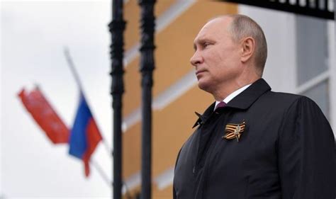 Vladimir Putin warned: Expert states no regulator in the west will ...