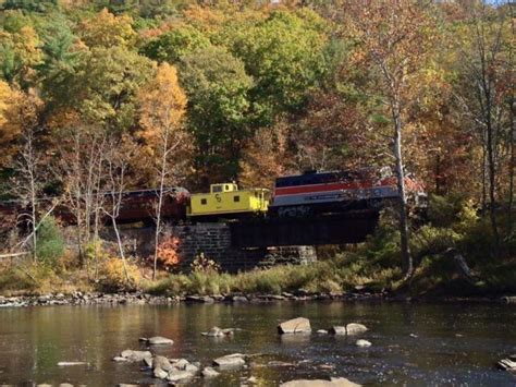 This 1 5 hour train ride is the most relaxing way to enjoy pennsylvania ...