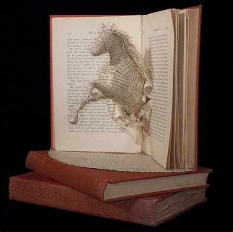 These Incredible Sculptures Are Made Out of Book Pages | Book art sculptures, Book sculpture ...