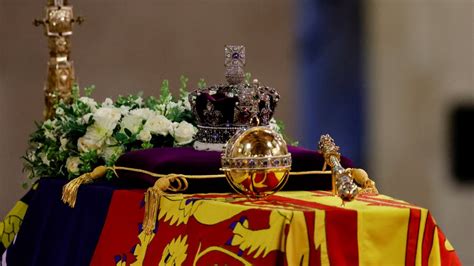 What are the Crown Jewels? How much the Royal Family's regalia is worth ...