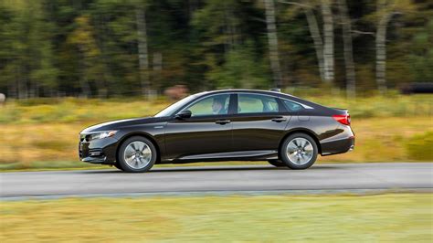 2018 Honda Accord Hybrid Review & Ratings | Edmunds