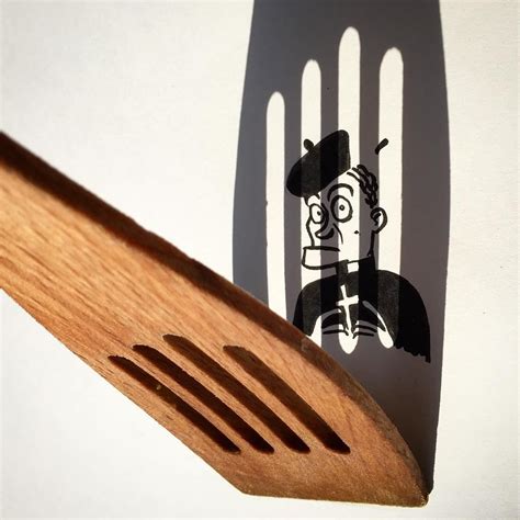 Drawing with Shadows of Everyday Things | Shadow art, Funny sketches ...