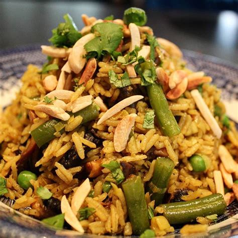 Vegetable pilaf is a great healthy option for lunch or dinner. Check out the recipe at taobelly ...