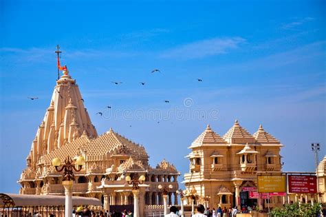 Somnath temple editorial image. Image of offering, building - 21530475