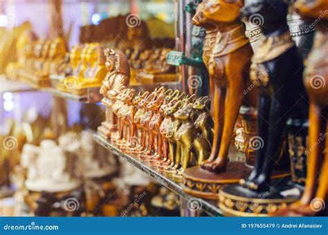 Traditional Egyptian Souvenirs at the Street Market Stock Image - Image ...