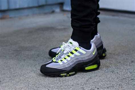 Air Max 95 Neon : r/Sneakers