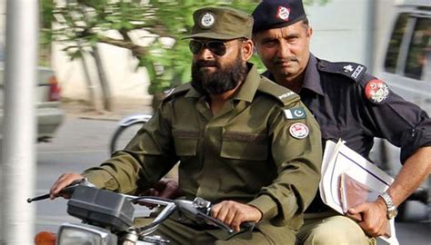 Punjab police to get back old uniform