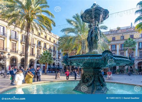 A Fountain on the Plaza Real of the Barrio Gotico, Barcelona, Sp ...