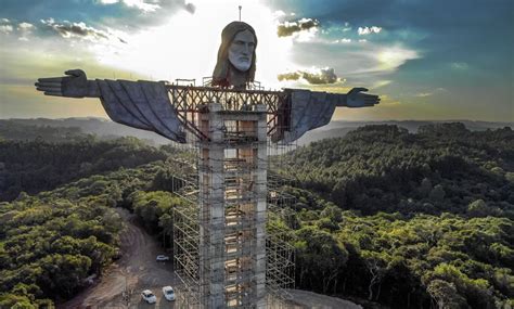 Brasil construye una nueva estatua de Jesús más alta que el Cristo ...