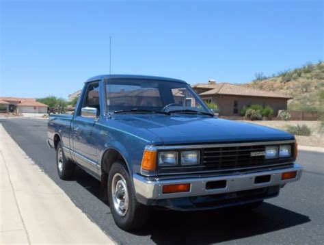 1986 Nissan 720 pickup, single cab, short bed, auto, all original and ...