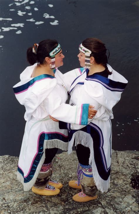 Moving to Ontario: Inuit throat singing