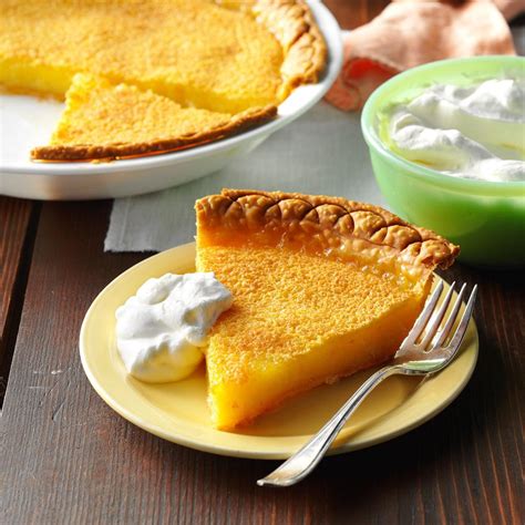 Creamy Lemon Pie: Easy and Delicious