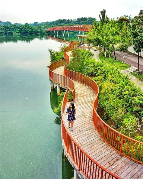 13 Nature Reserves & Parks In Singapore For And Scenic Walking Trails