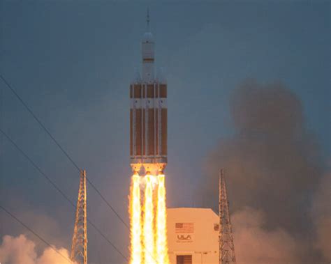 mars-destined NASA orion spacecraft launches for first test flight