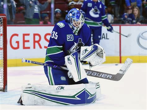 IWTG: Thatcher Demko and the power play carry the Canucks over Canadiens - Richmond News