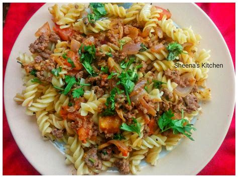 Pasta tossed with minced meat - Sheena's Kitchen